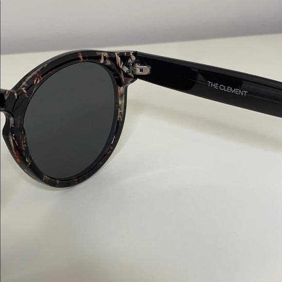 Komono Clement Fern Sunglasses Round Frame NEW - Picture 11 of 16